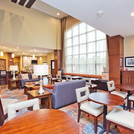 Staybridge Suites Austin South Interstate Hwy 35 By Ihg Bagian luar foto
