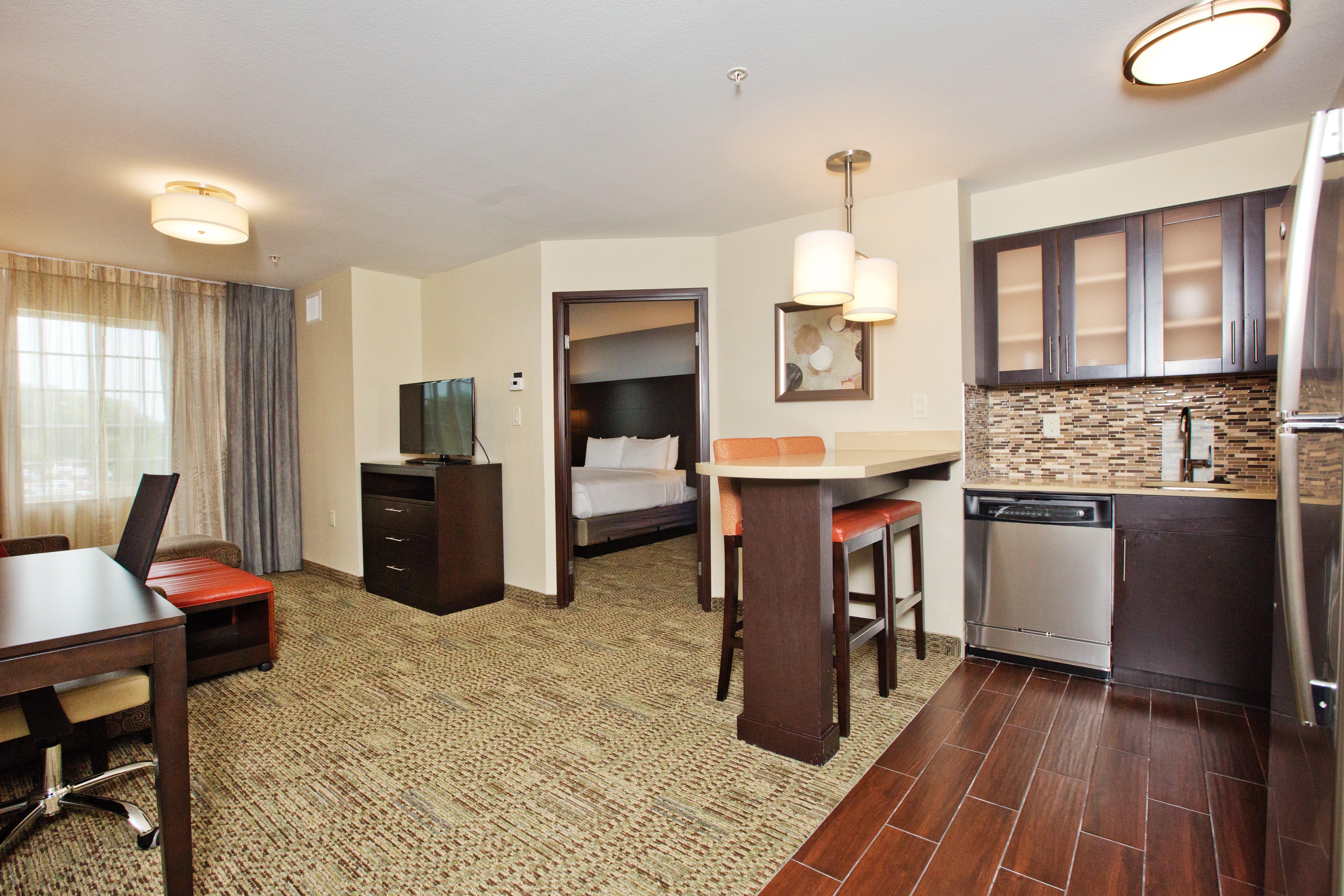 Staybridge Suites Austin South Interstate Hwy 35 By Ihg Bagian luar foto