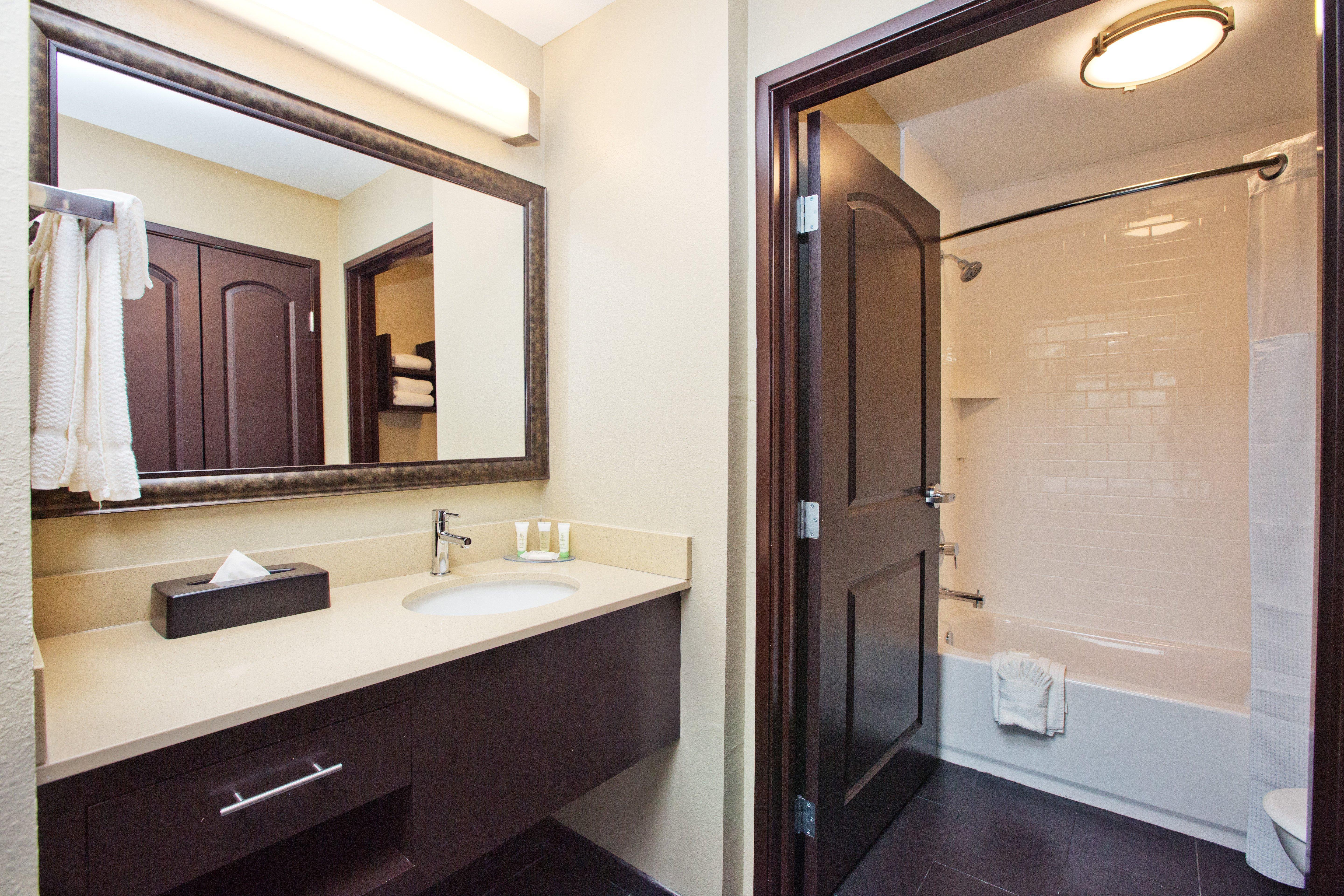 Staybridge Suites Austin South Interstate Hwy 35 By Ihg Bagian luar foto