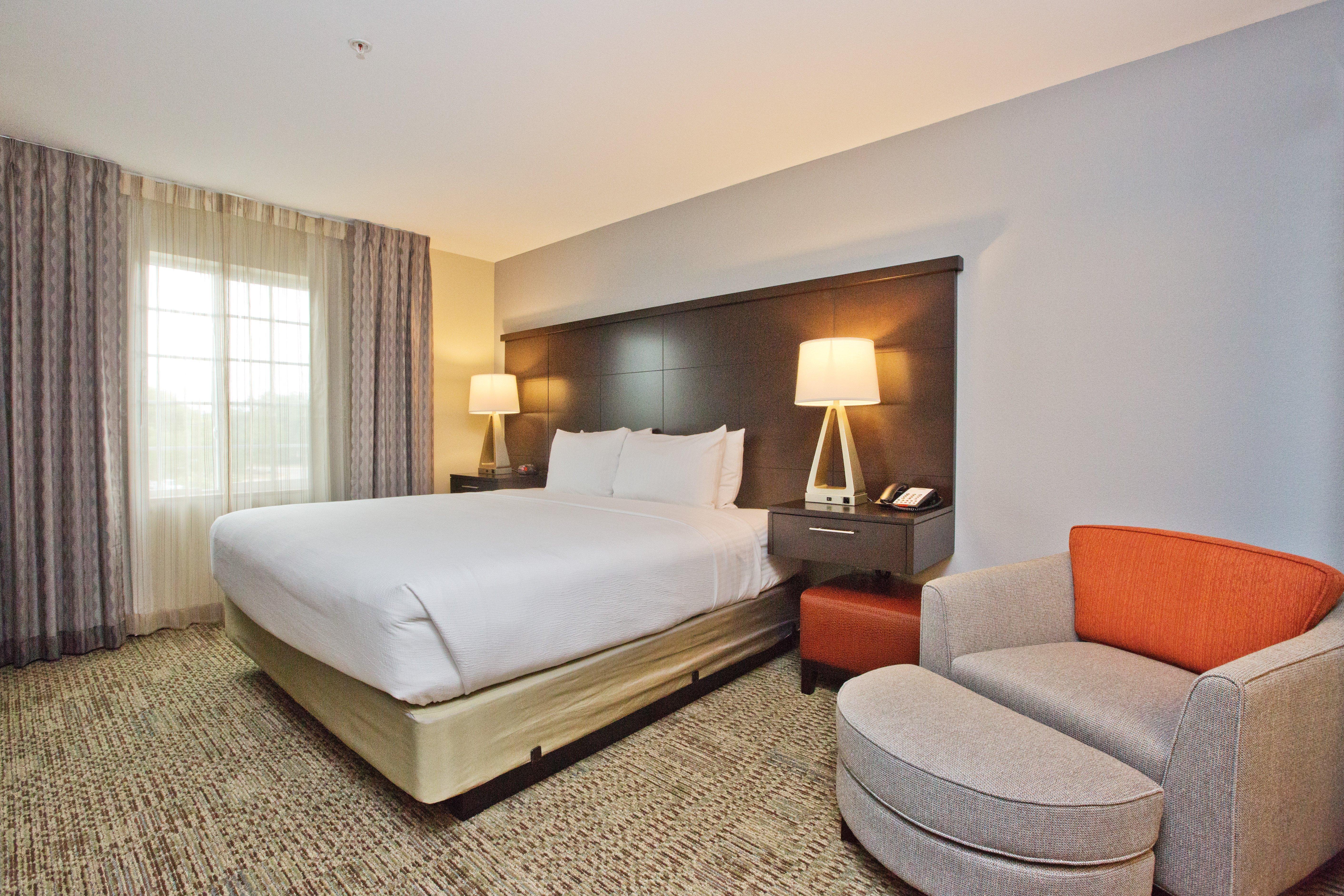 Staybridge Suites Austin South Interstate Hwy 35 By Ihg Bagian luar foto