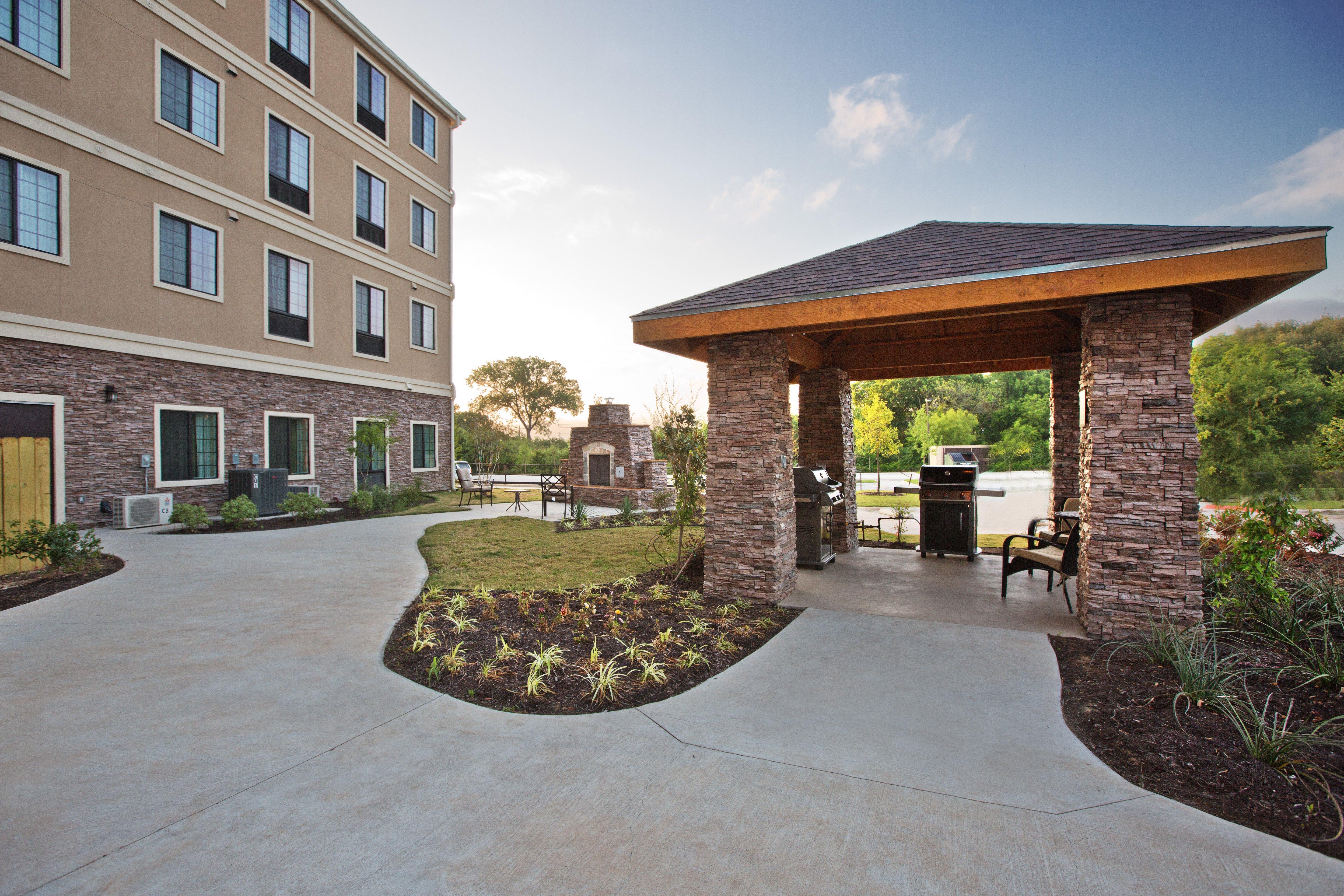 Staybridge Suites Austin South Interstate Hwy 35 By Ihg Bagian luar foto