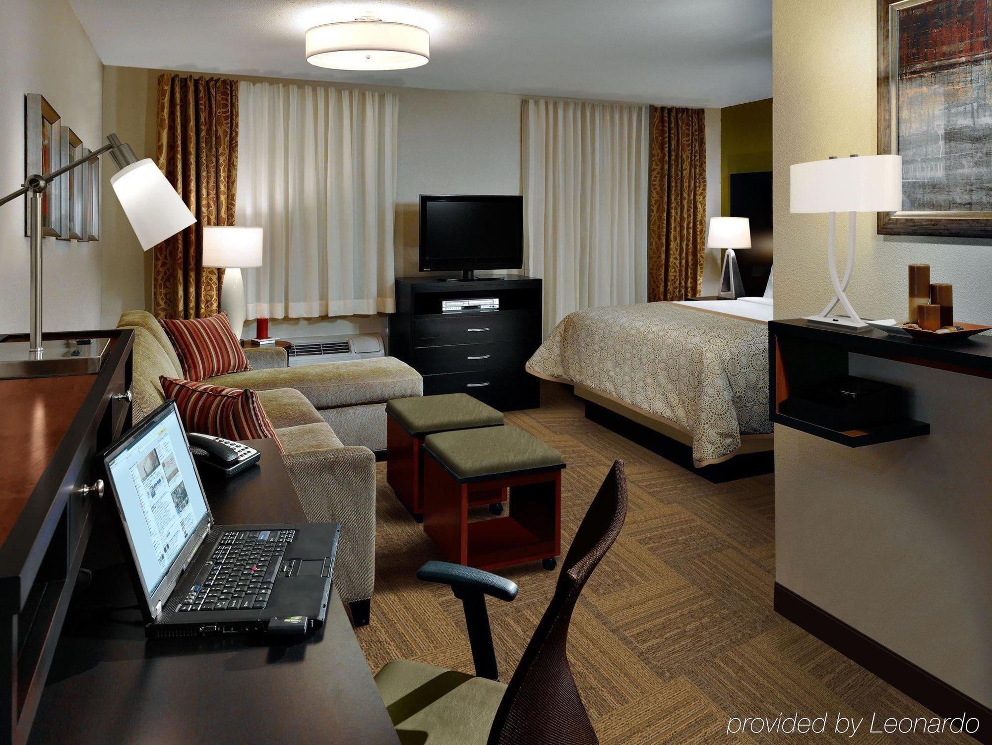 Staybridge Suites Austin South Interstate Hwy 35 By Ihg Bagian luar foto
